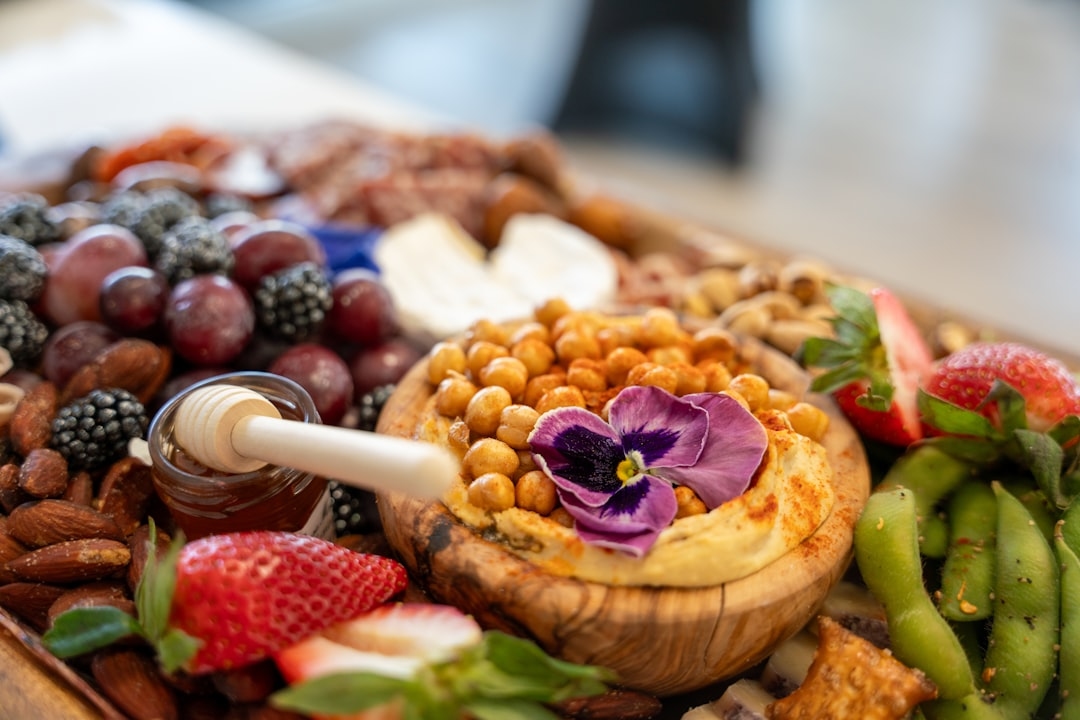 Edible flowers for cheese boards